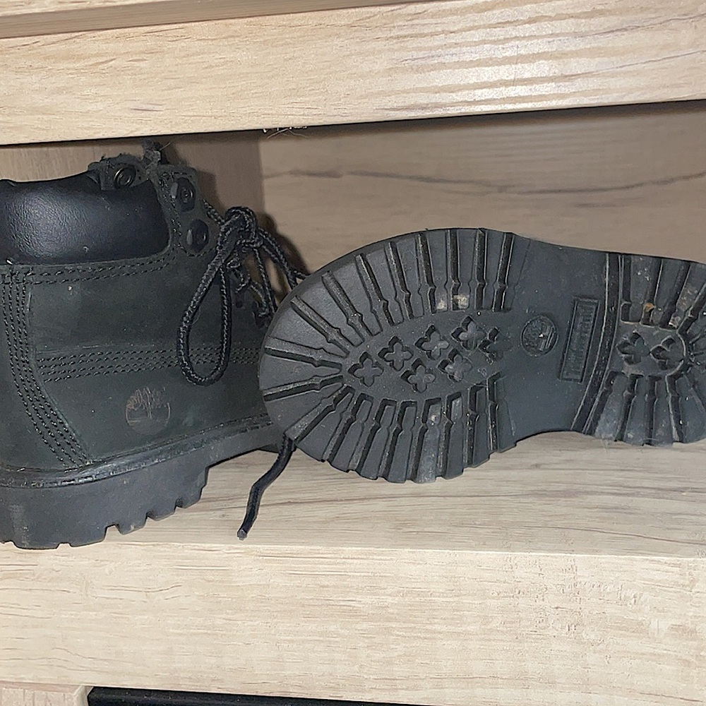 Timberlands - Picture 2 of 2